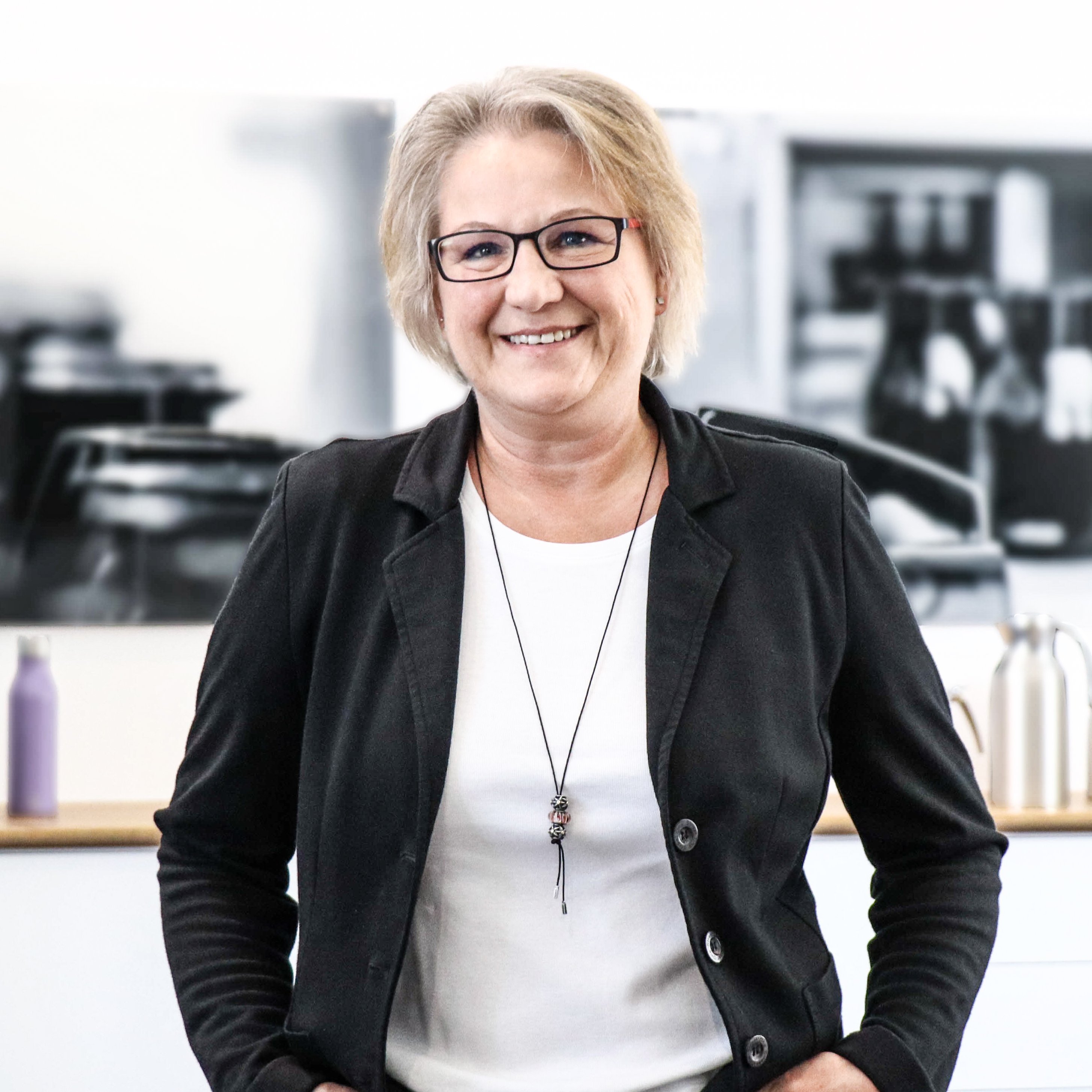 Heidi Mennicken Heidi Mennicken
